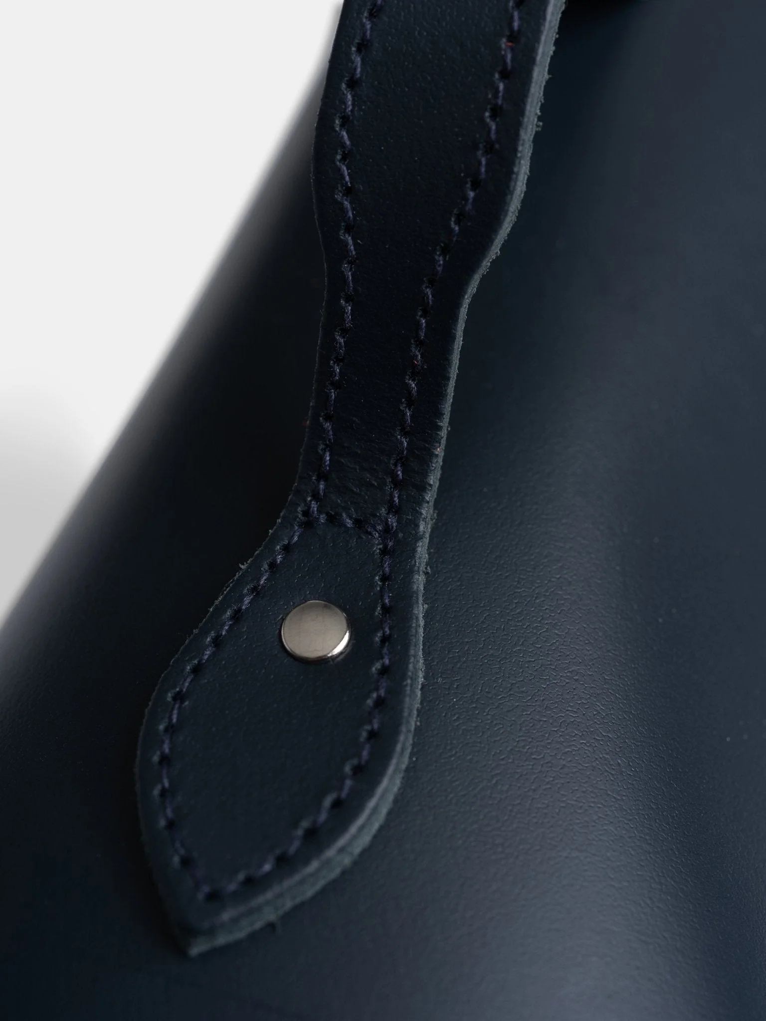 The Traveller - Clay, Oxblood & Navy - Image 8