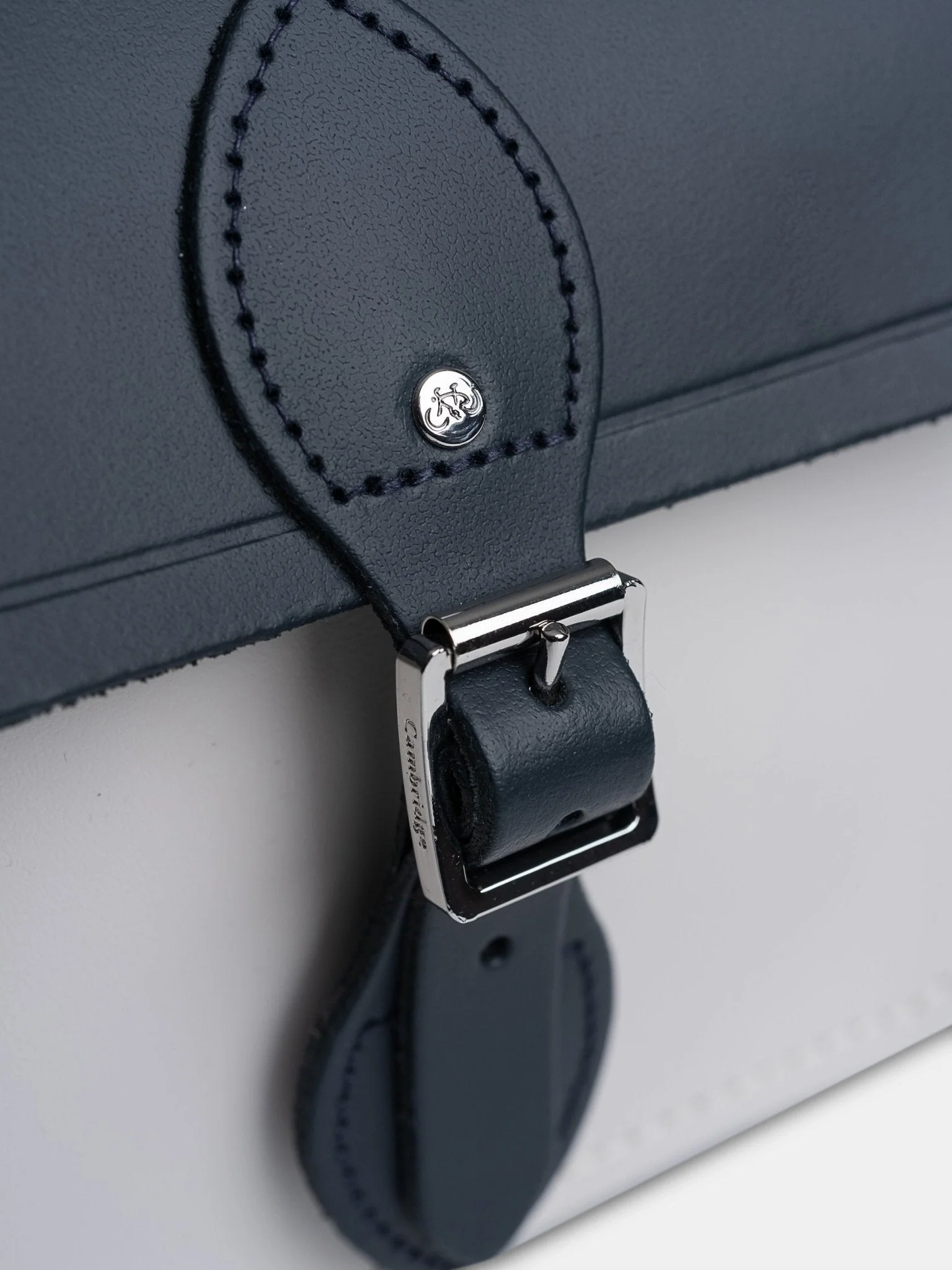 The Traveller - Clay, Oxblood & Navy - Image 9